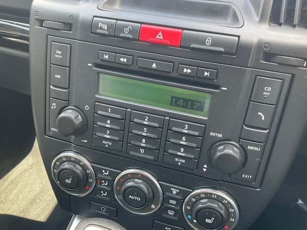 Used Land Rover Freelander 2 2011 for sale - 75269231: Photo 60