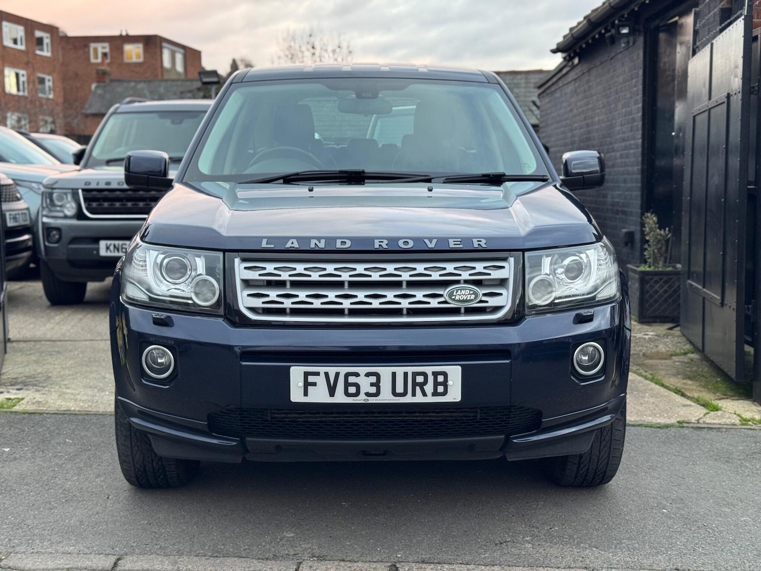 Used Land Rover Freelander 2013 for sale - 76646332: Photo 2