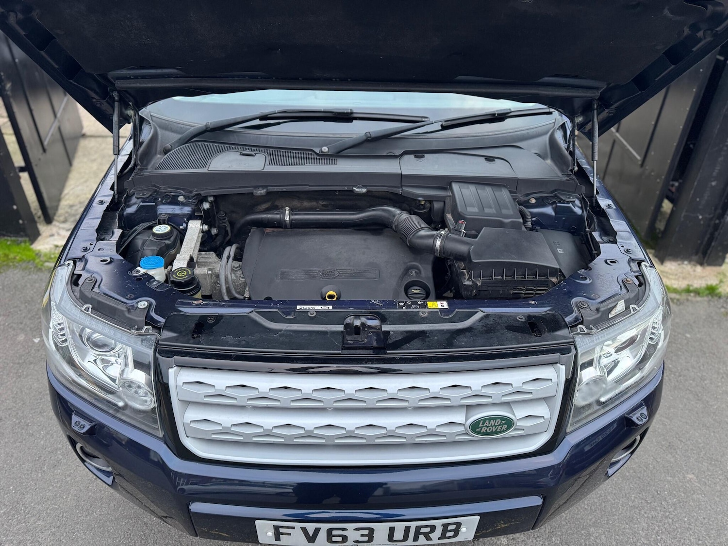 Used Land Rover Freelander 2013 for sale - 76646332: Photo 5