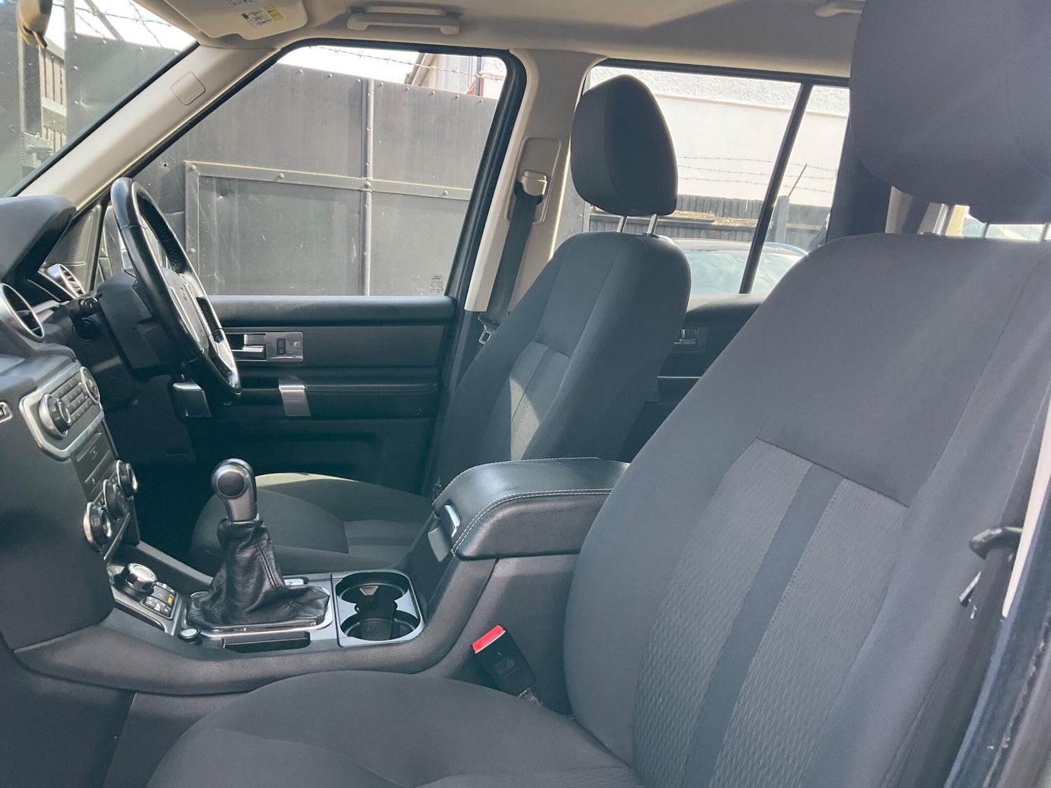 Used Land Rover Discovery 2010 for sale - 78184828: Photo 12