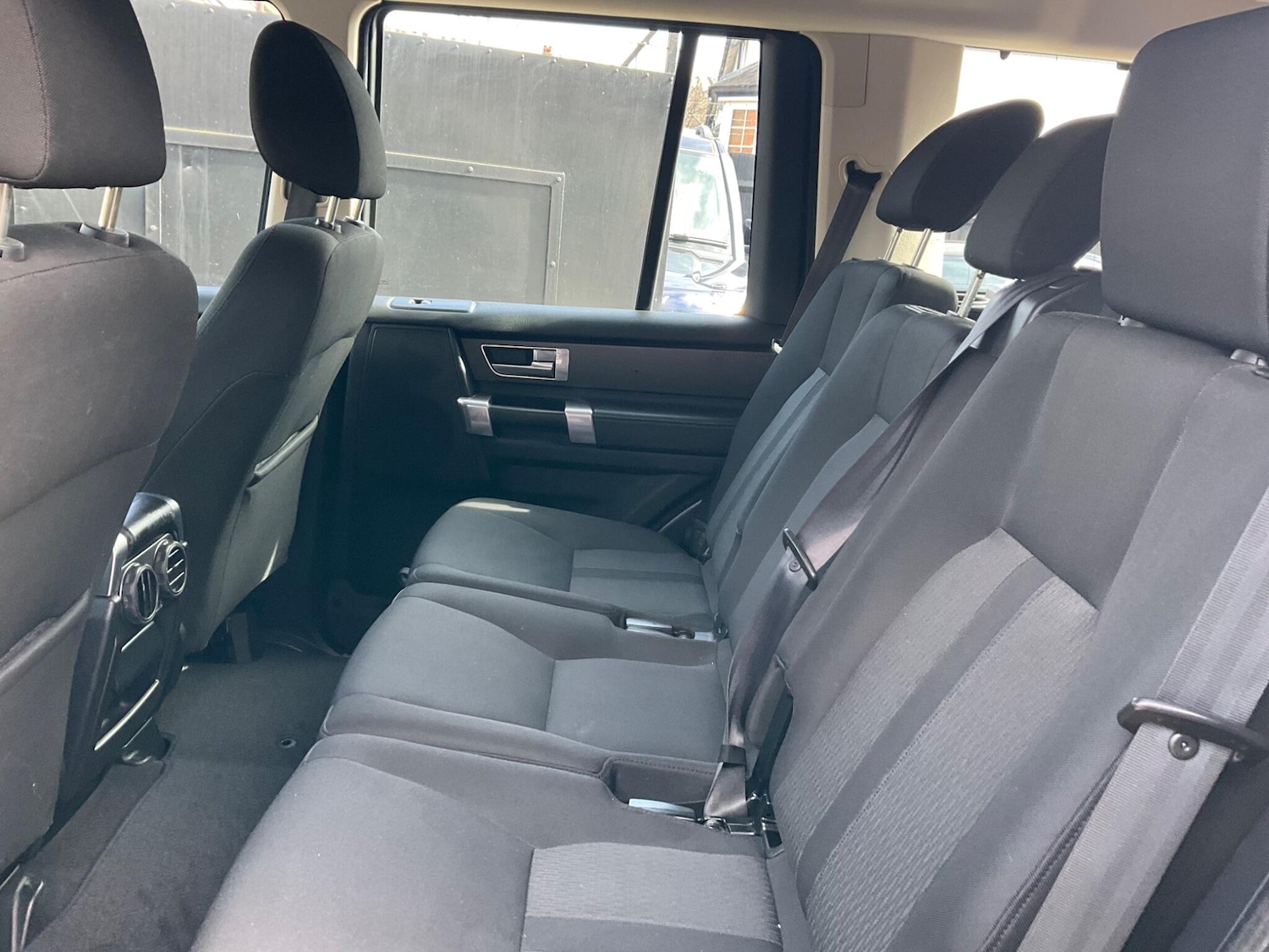 Used Land Rover Discovery 2010 for sale - 78184828: Photo 16