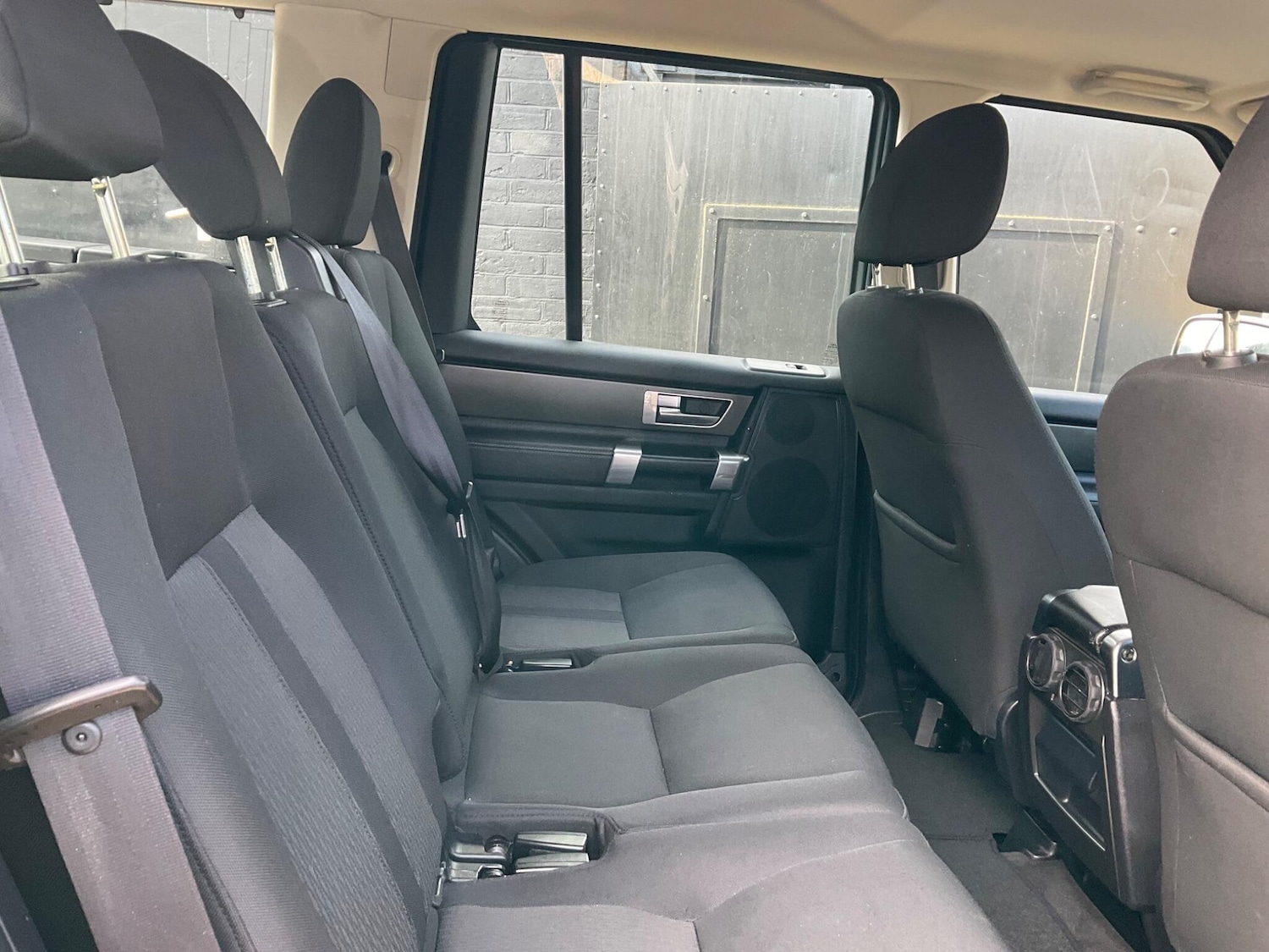 Used Land Rover Discovery 2010 for sale - 78184828: Photo 35