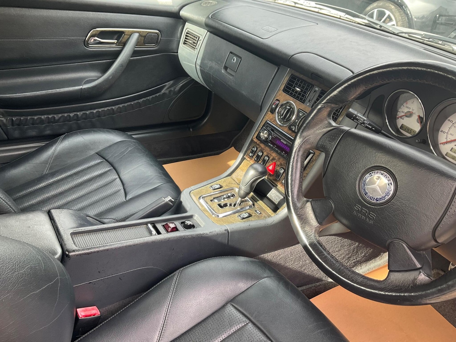 Used Mercedes-Benz SLK 2002 for sale - 76175657: Photo 44