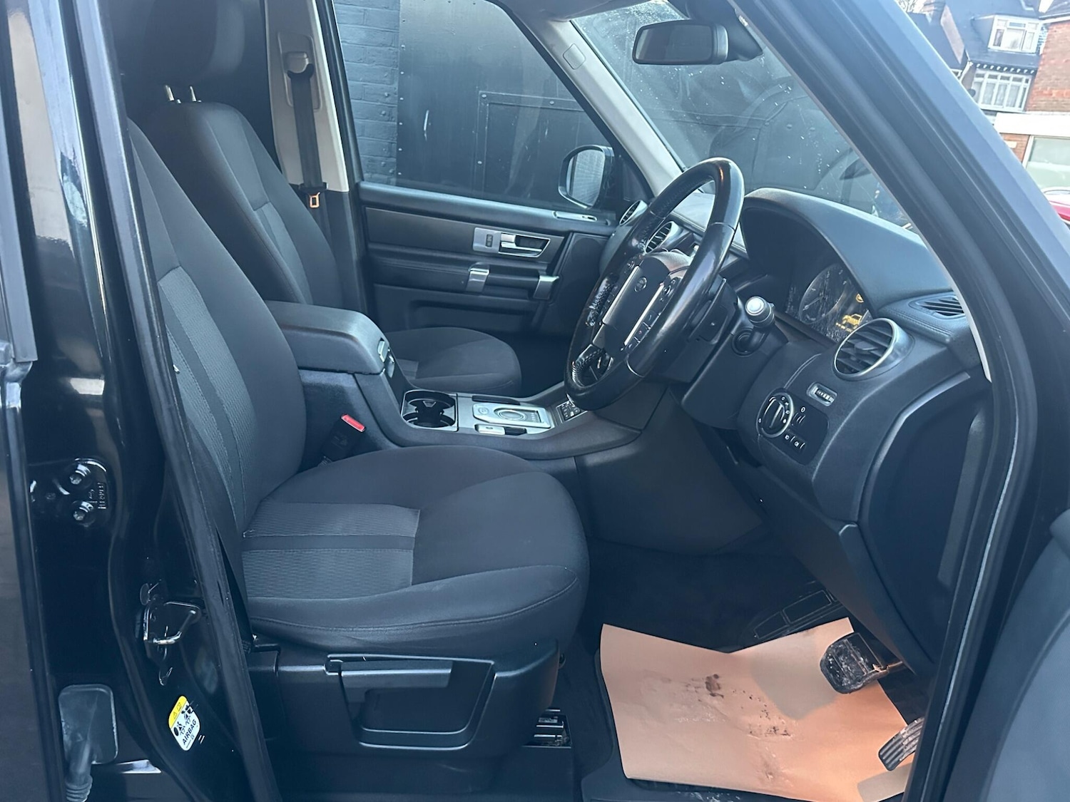 Used Land Rover Discovery 4 2015 for sale - 75780904: Photo 12