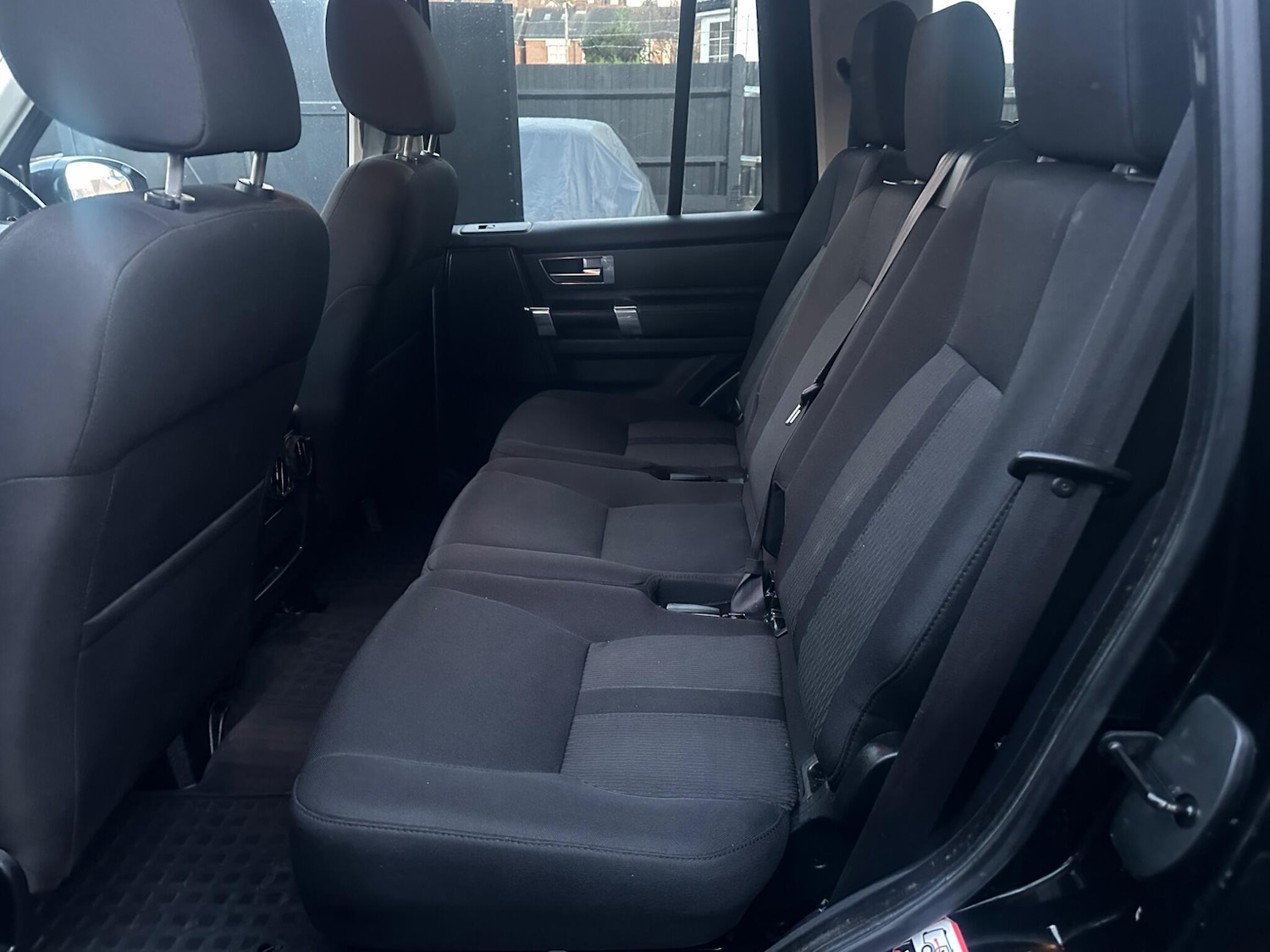 Used Land Rover Discovery 4 2015 for sale - 75780904: Photo 17