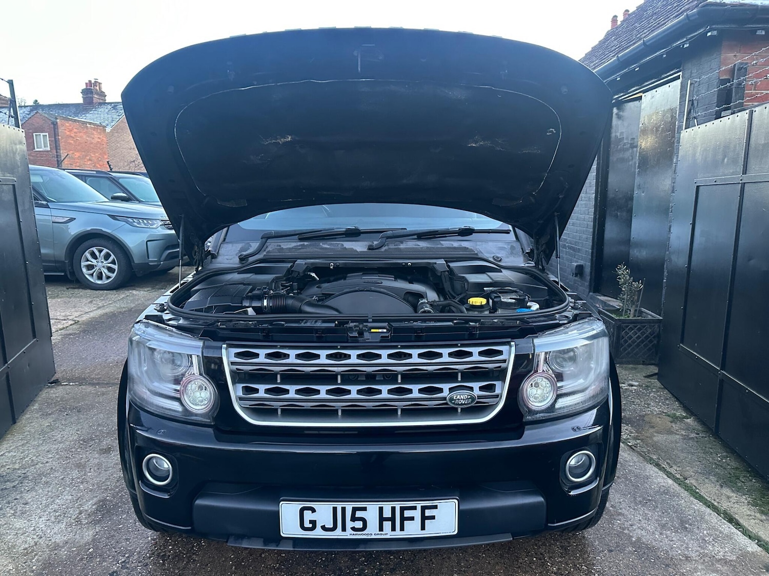 Used Land Rover Discovery 4 2015 for sale - 75780904: Photo 23