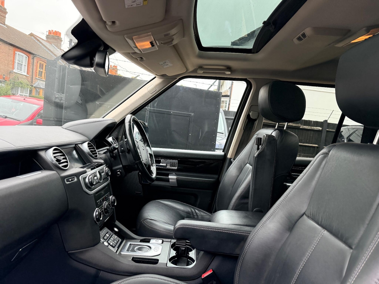 Used Land Rover Discovery 4 2016 for sale - 75340095: Photo 16