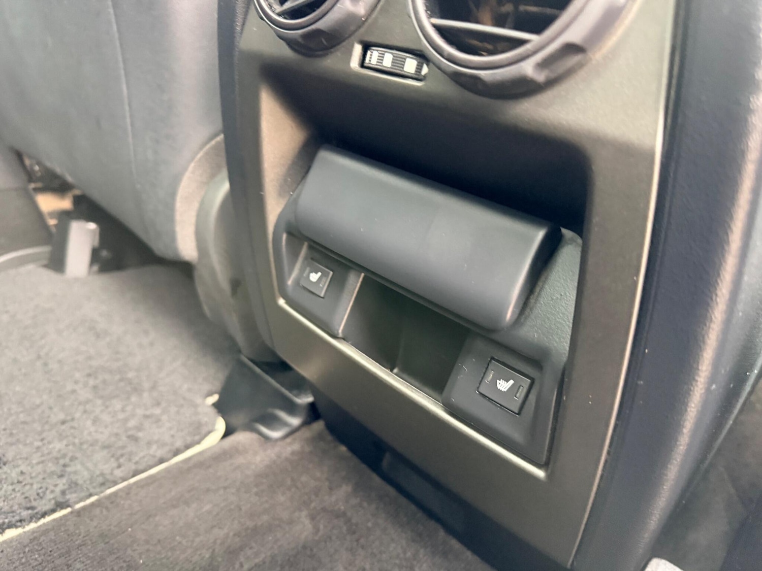 Used Land Rover Discovery 4 2016 for sale - 75340095: Photo 36