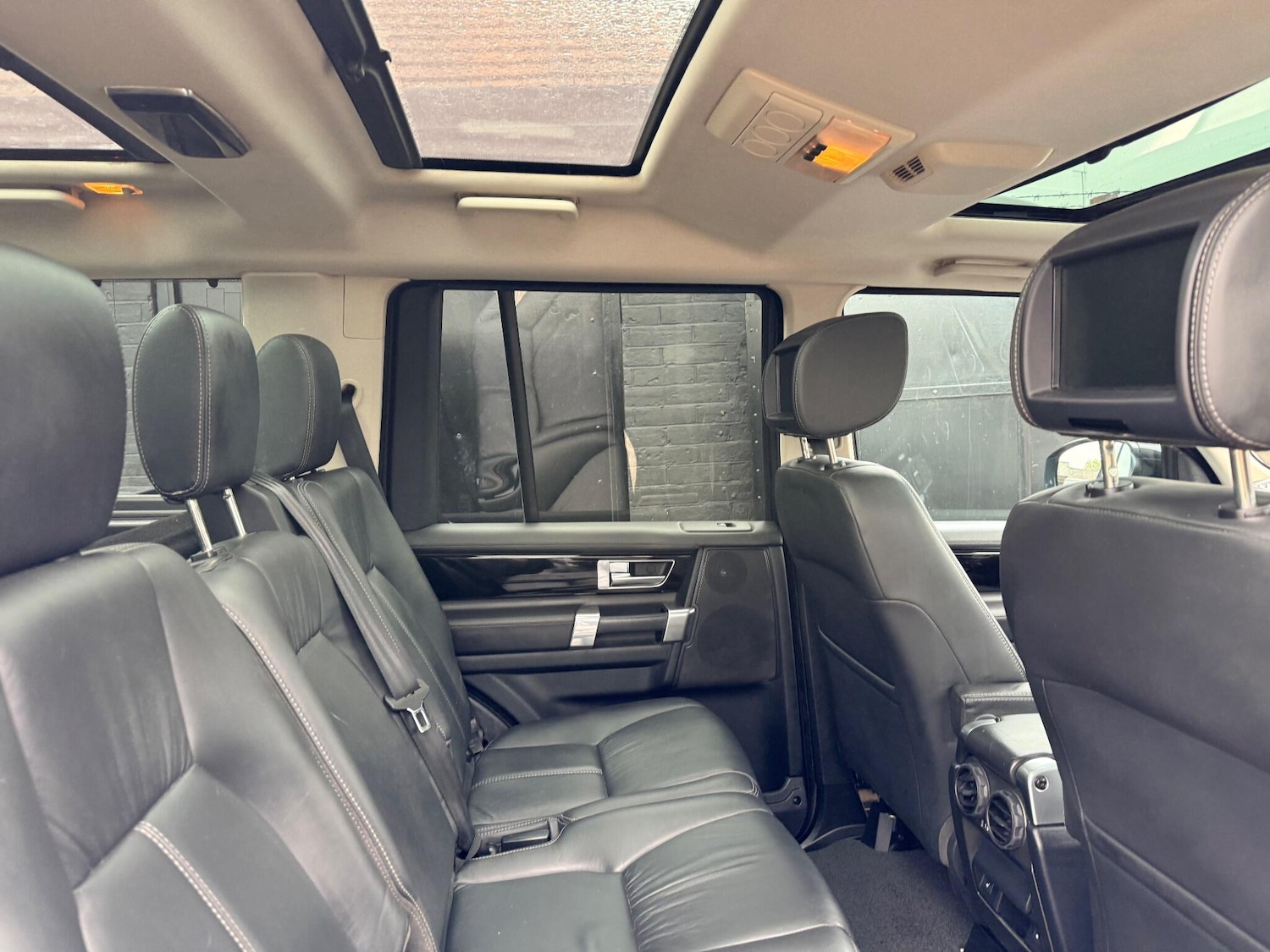 Used Land Rover Discovery 4 2016 for sale - 75340095: Photo 39