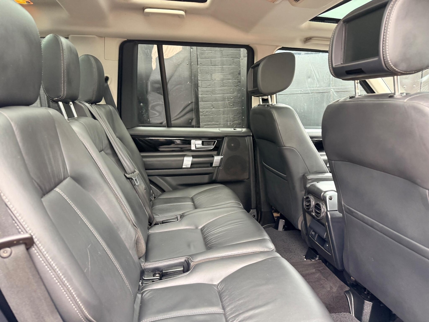 Used Land Rover Discovery 4 2016 for sale - 75340095: Photo 41