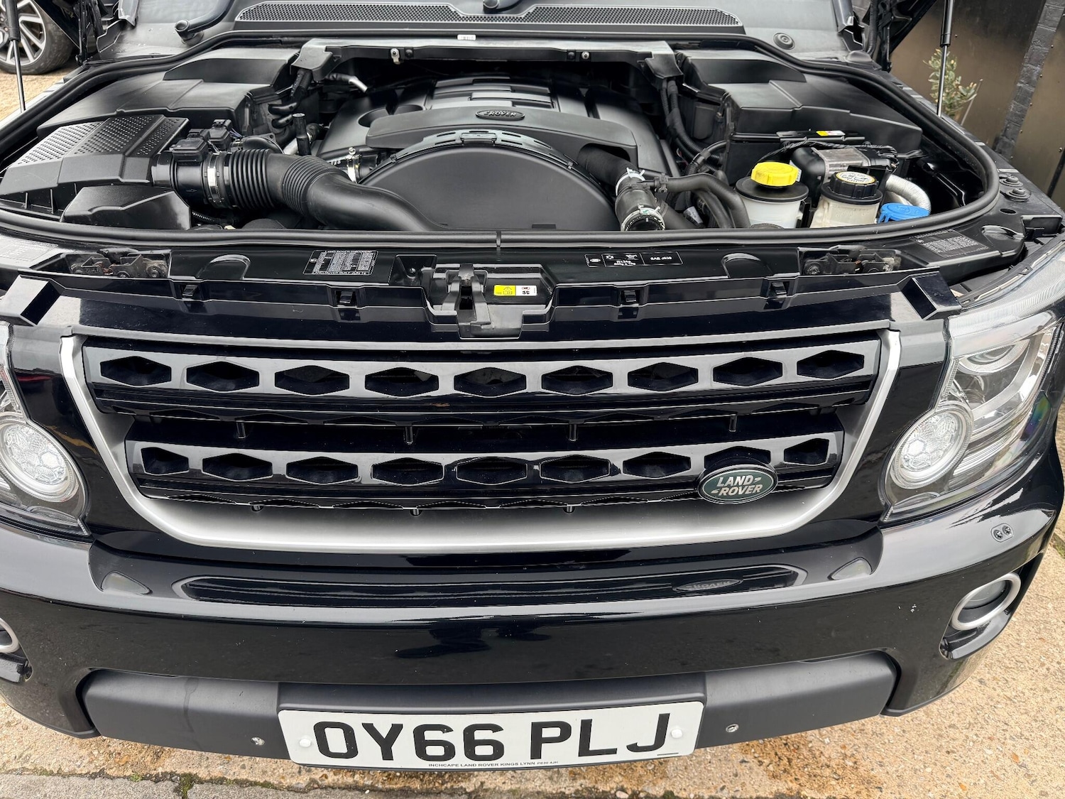 Used Land Rover Discovery 4 2016 for sale - 75340095: Photo 71