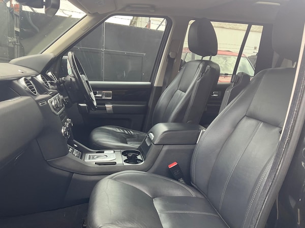 Used Land Rover Discovery 4 2014 for sale - 75339459: Photo 15