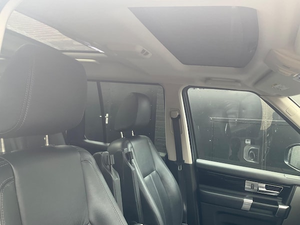 Used Land Rover Discovery 4 2014 for sale - 75339459: Photo 41
