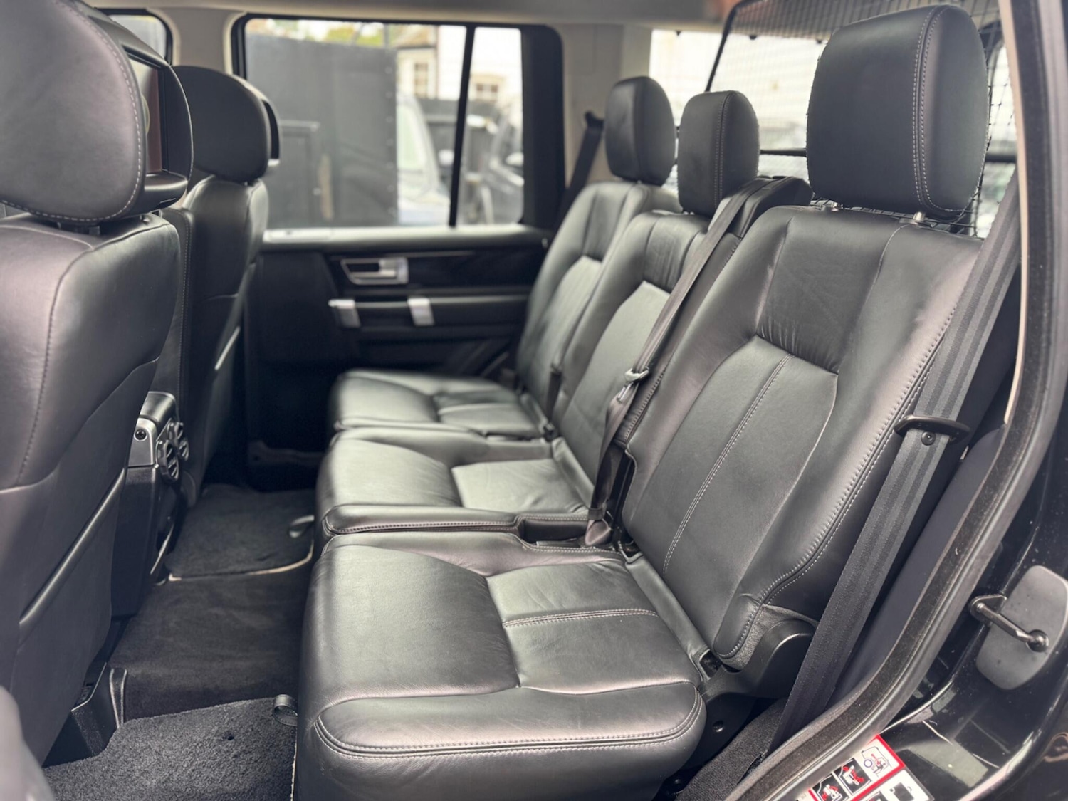 Used Land Rover Discovery 4 2016 for sale - 76012295: Photo 12