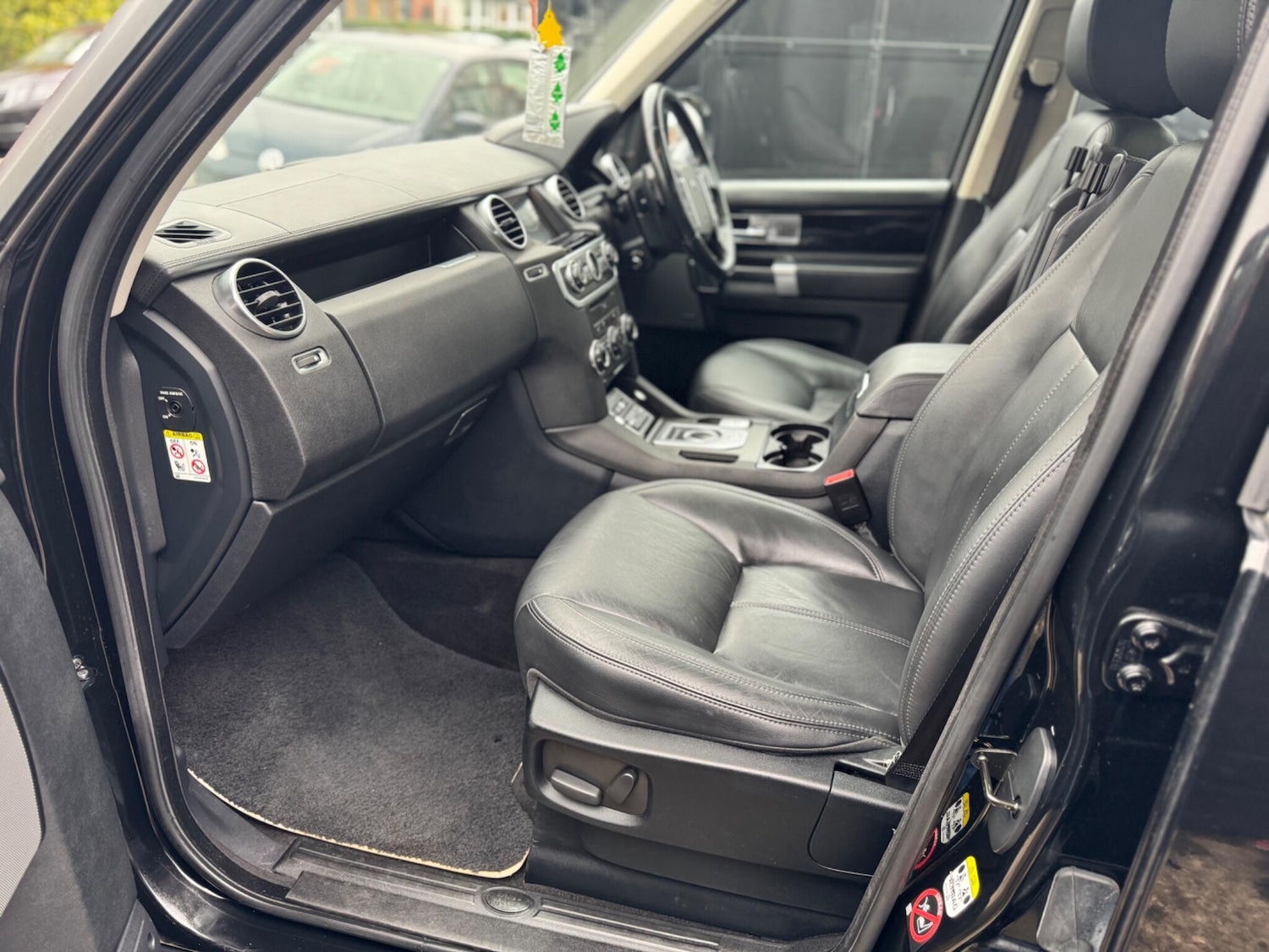 Used Land Rover Discovery 4 2016 for sale - 76012295: Photo 38