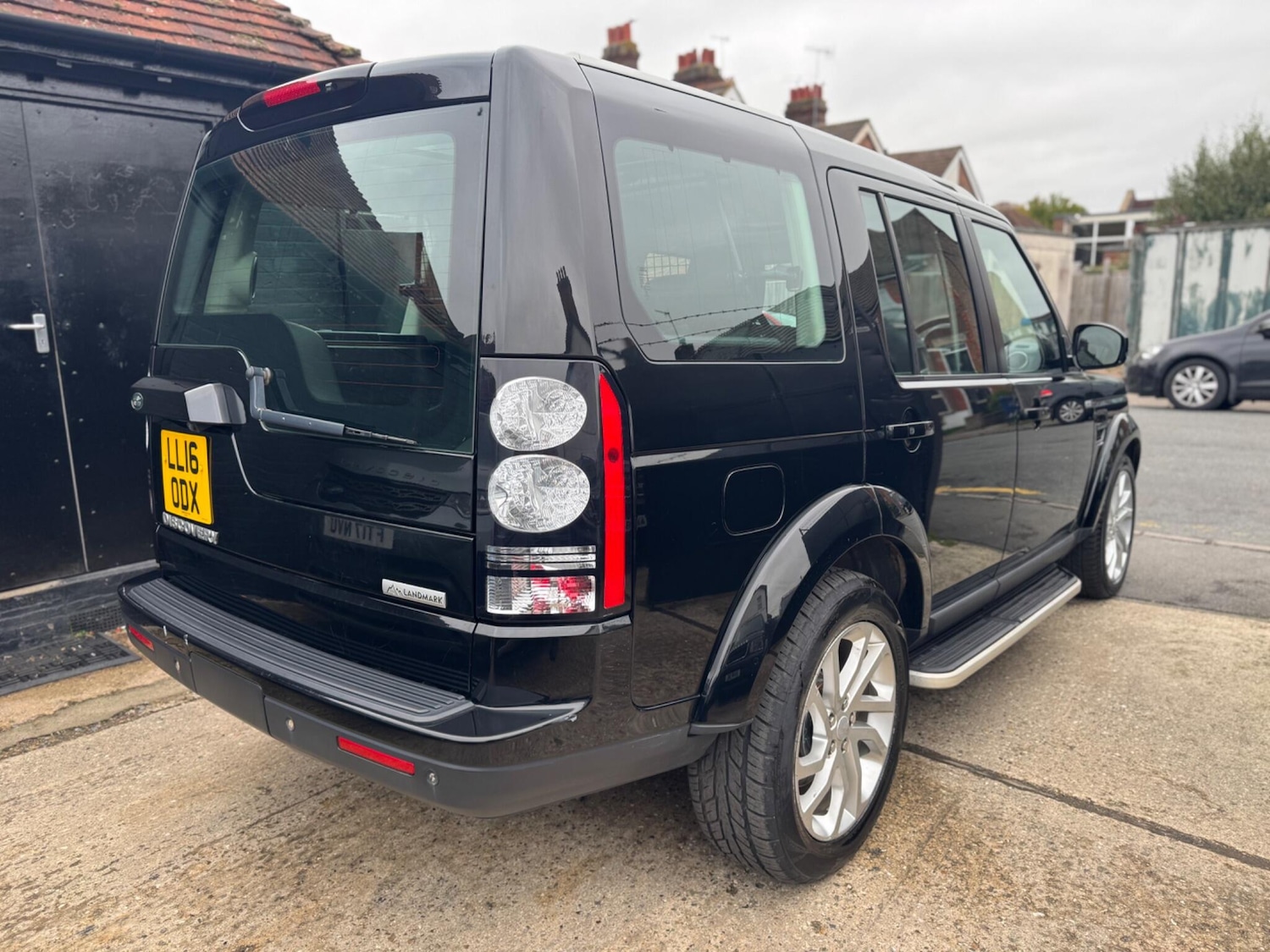 Used Land Rover Discovery 4 2016 for sale - 76012295: Photo 7