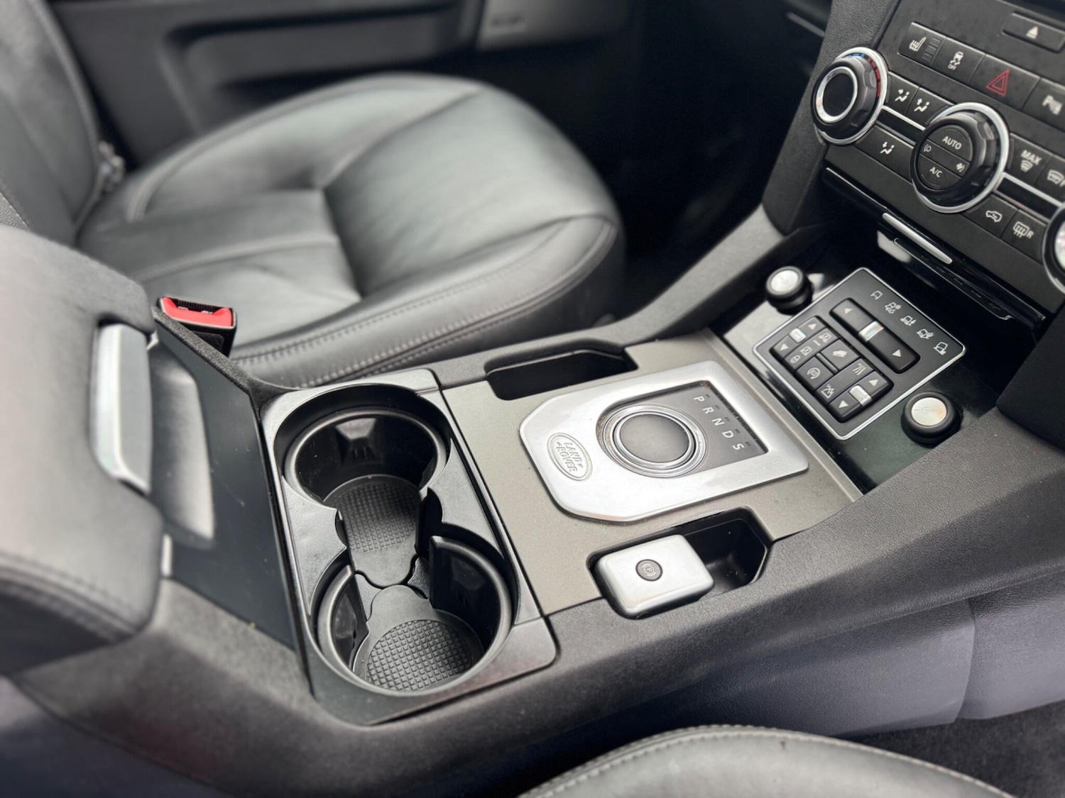 Used Land Rover Discovery 4 2016 for sale - 76012295: Photo 8