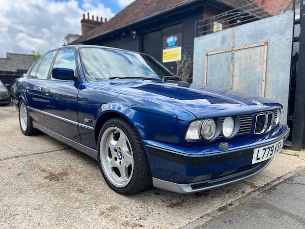 Used BMW M5 1993 for sale - 76247059: Photo 1