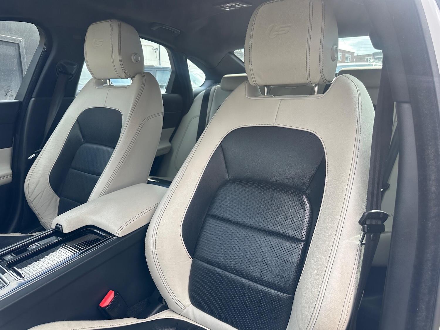 Used Jaguar XF 2016 for sale - 78141406: Photo 15