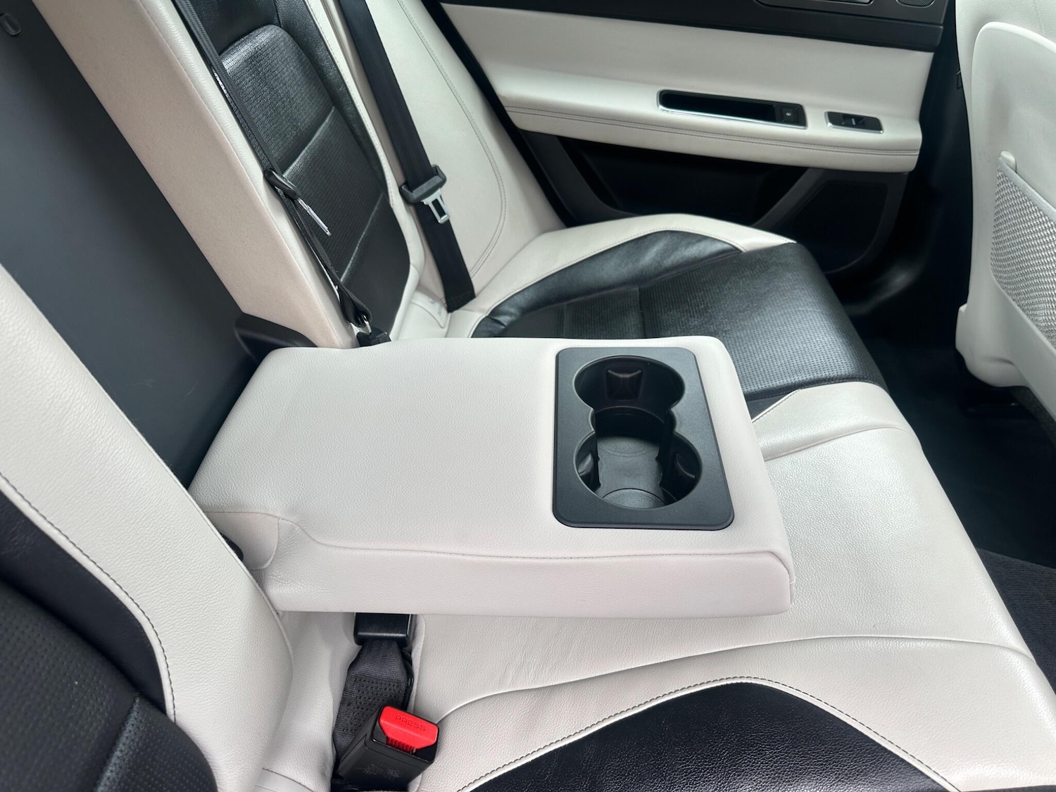 Used Jaguar XF 2016 for sale - 78141406: Photo 19