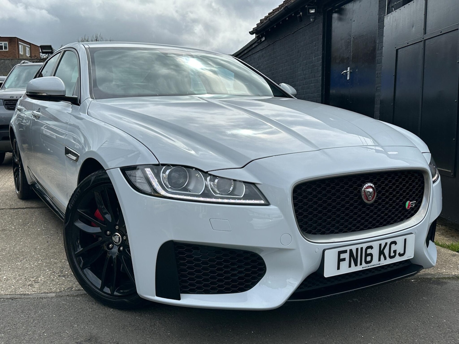 Used Jaguar XF 2016 for sale - 78141406: Photo 2