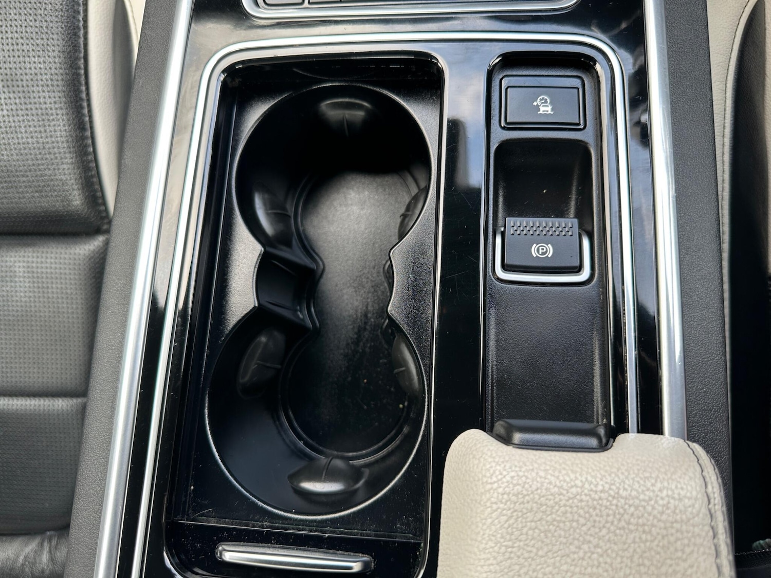 Used Jaguar XF 2016 for sale - 78141406: Photo 27