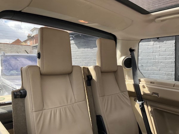 Used Land Rover Discovery 4 2016 for sale - 75378225: Photo 40