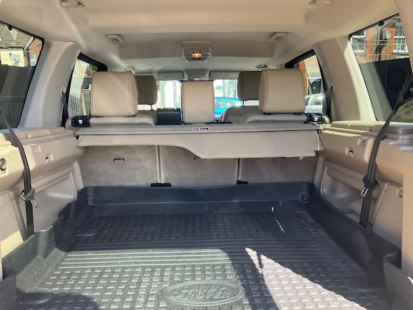 Used Land Rover Discovery 4 2016 for sale - 74690776: Photo 28