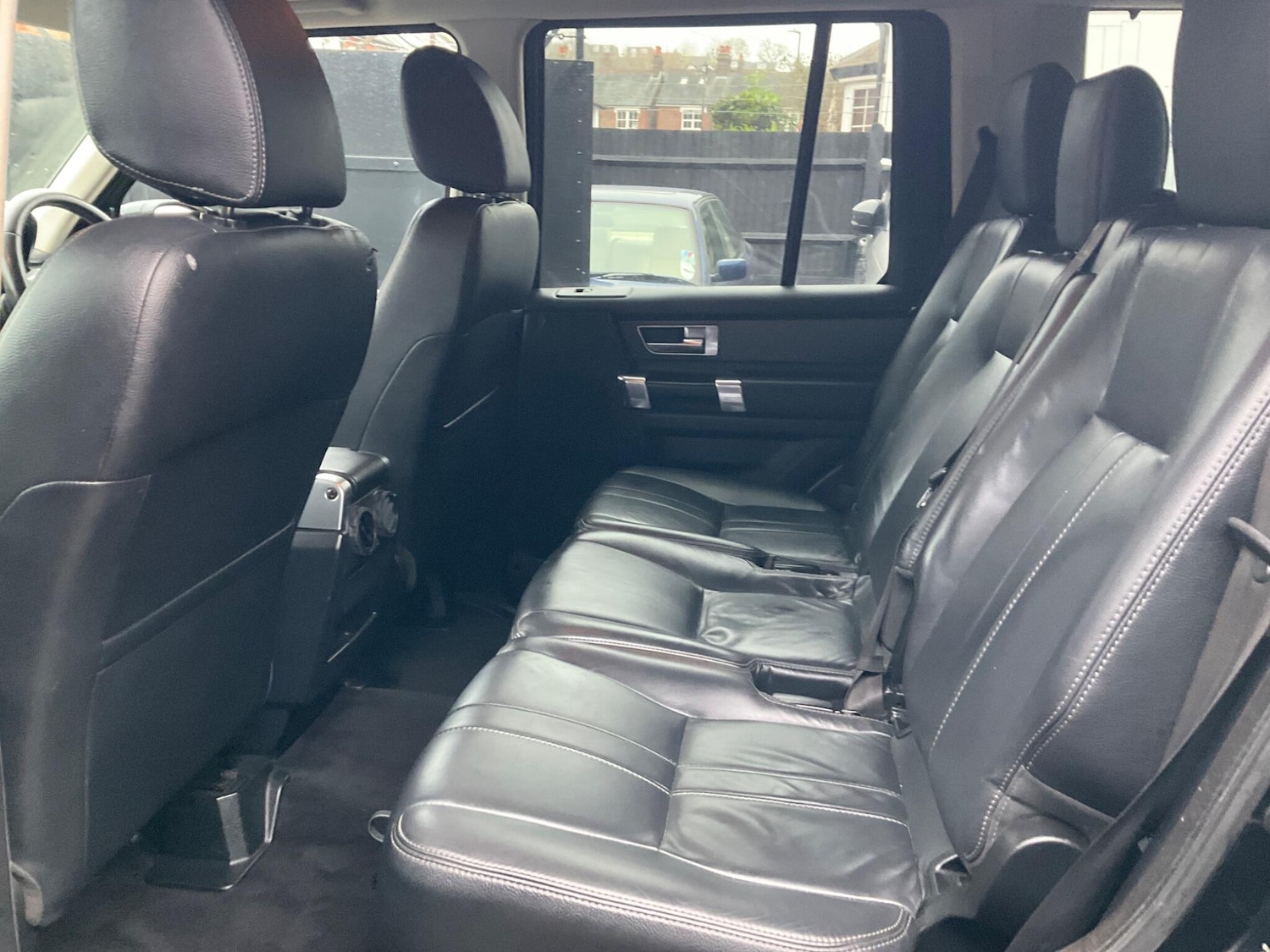 Used Land Rover Discovery 4 2015 for sale - 75781452: Photo 19