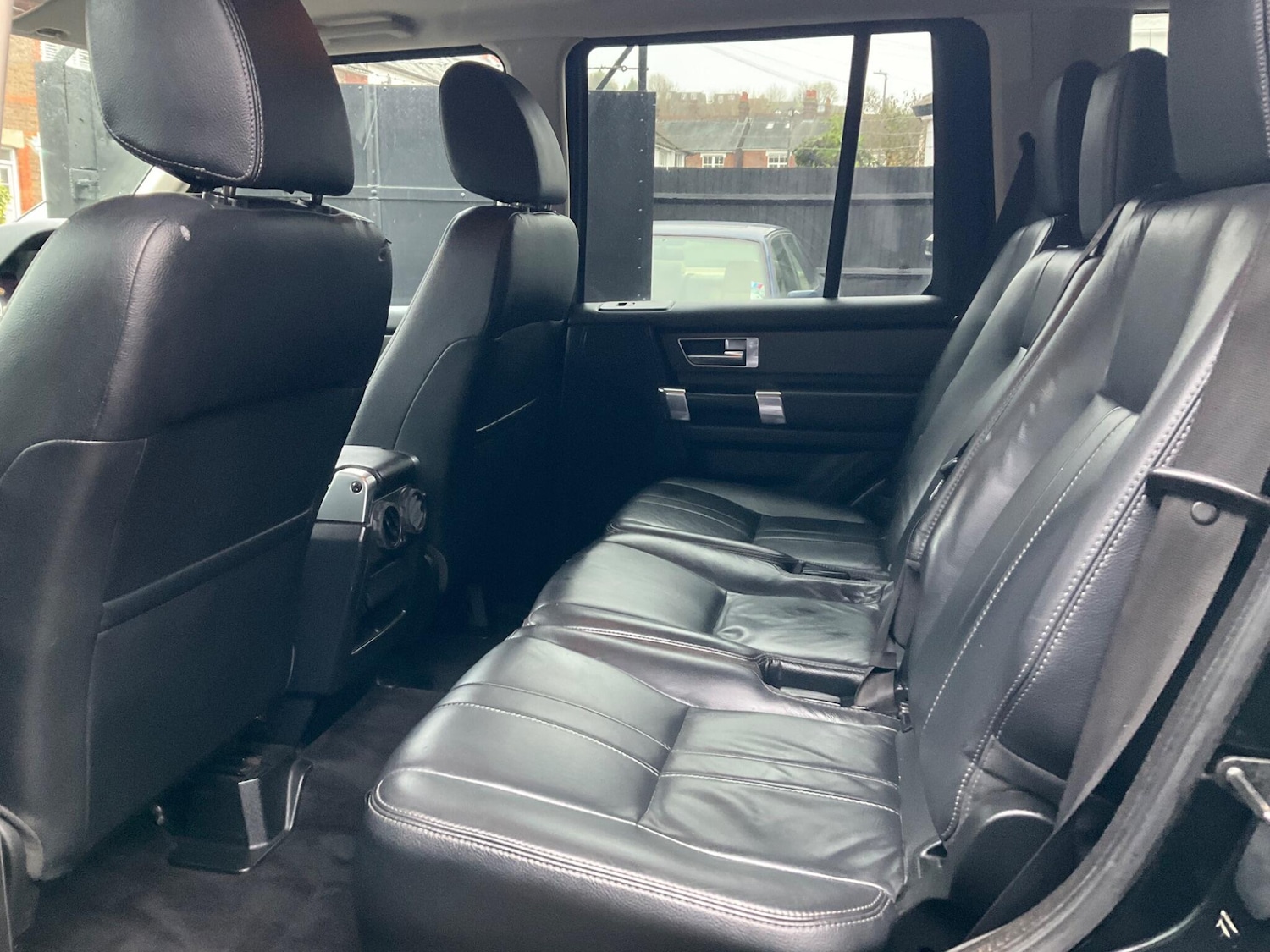 Used Land Rover Discovery 4 2015 for sale - 75781452: Photo 35