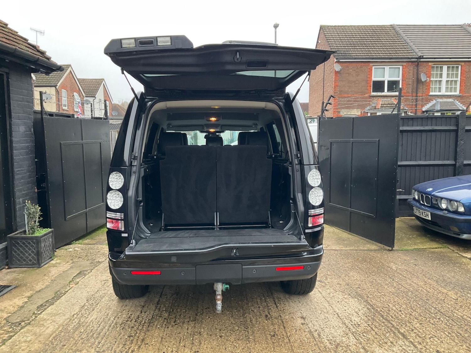 Used Land Rover Discovery 4 2015 for sale - 75781452: Photo 38