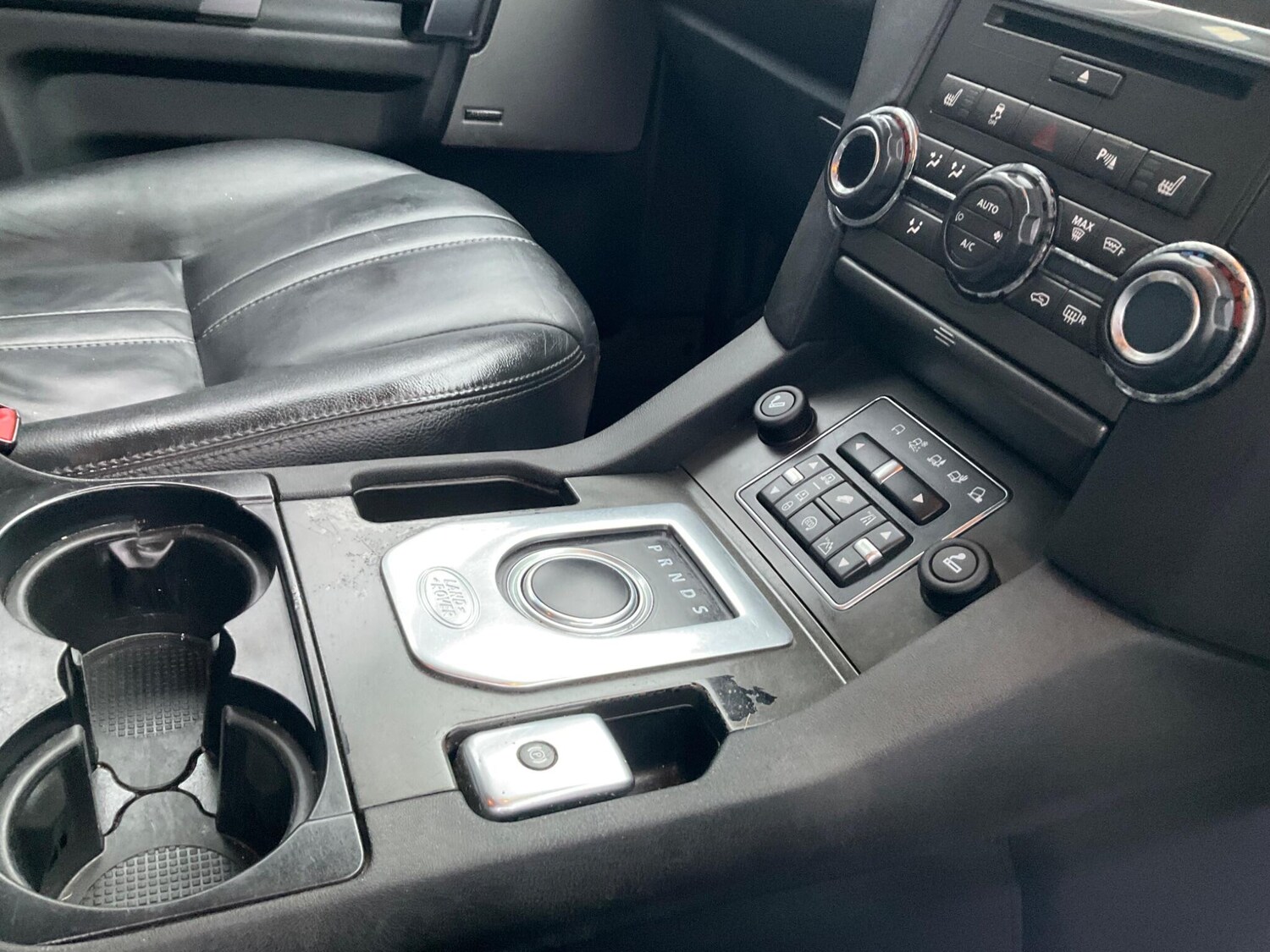 Used Land Rover Discovery 4 2015 for sale - 75781452: Photo 59