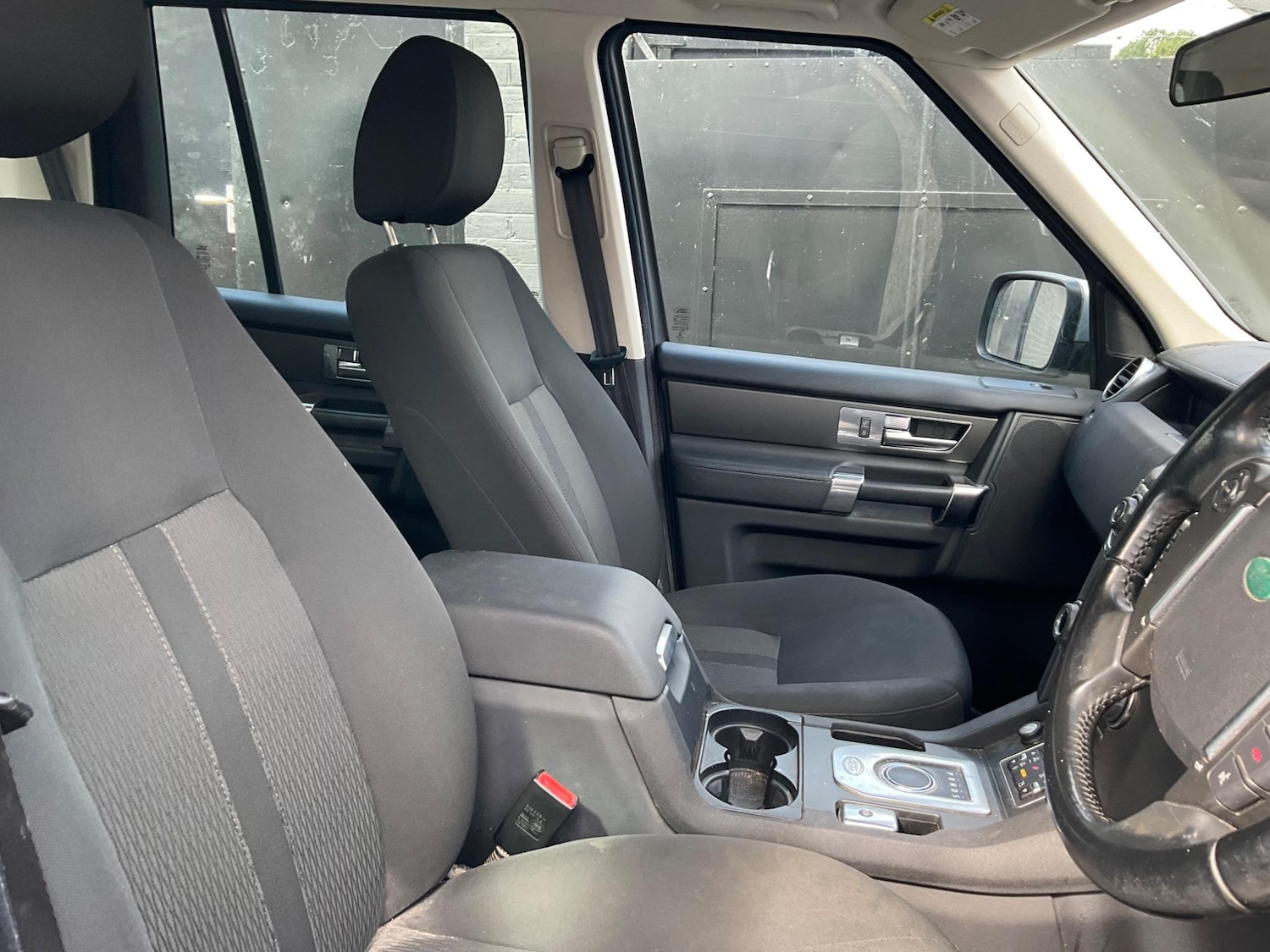 Used Land Rover Discovery 2013 for sale - 76987674: Photo 25