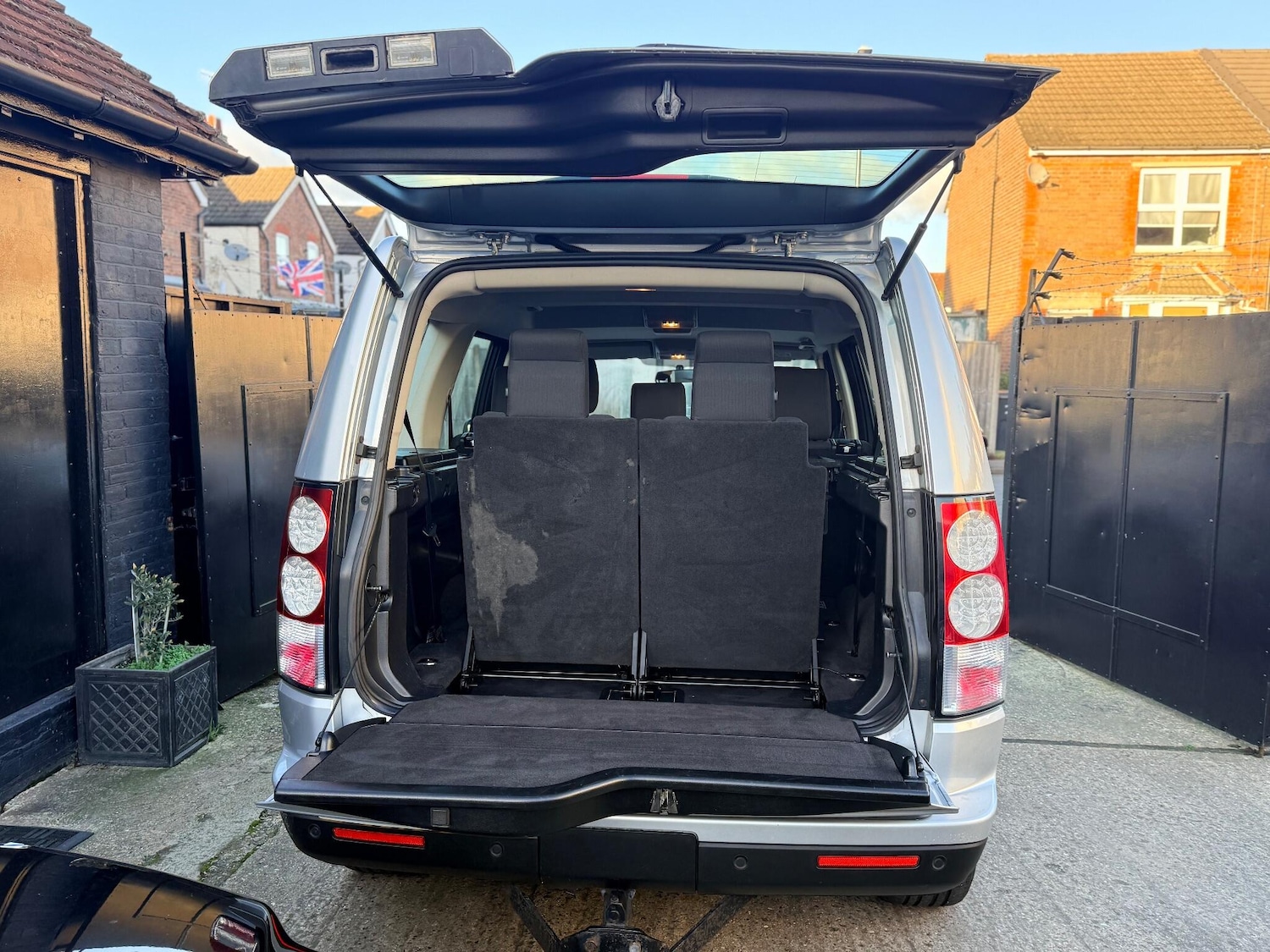 Used Land Rover Discovery 4 2013 for sale - 76987674: Photo 46