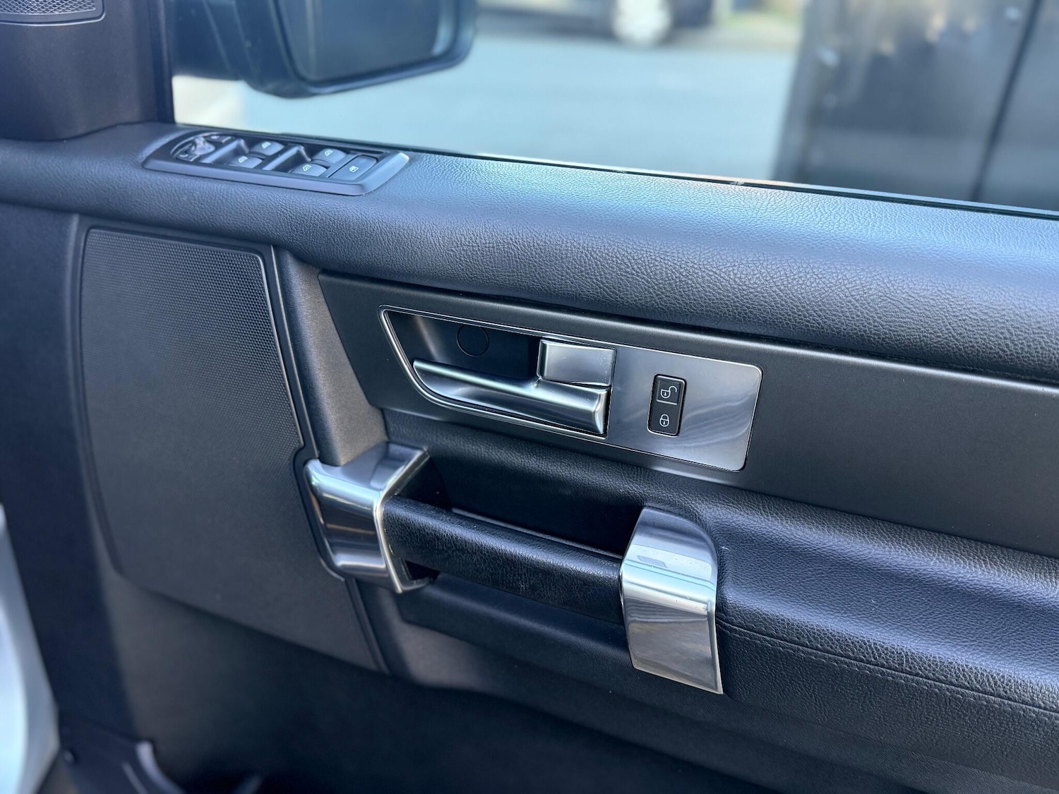 Used Land Rover Discovery 4 2013 for sale - 76987674: Photo 48