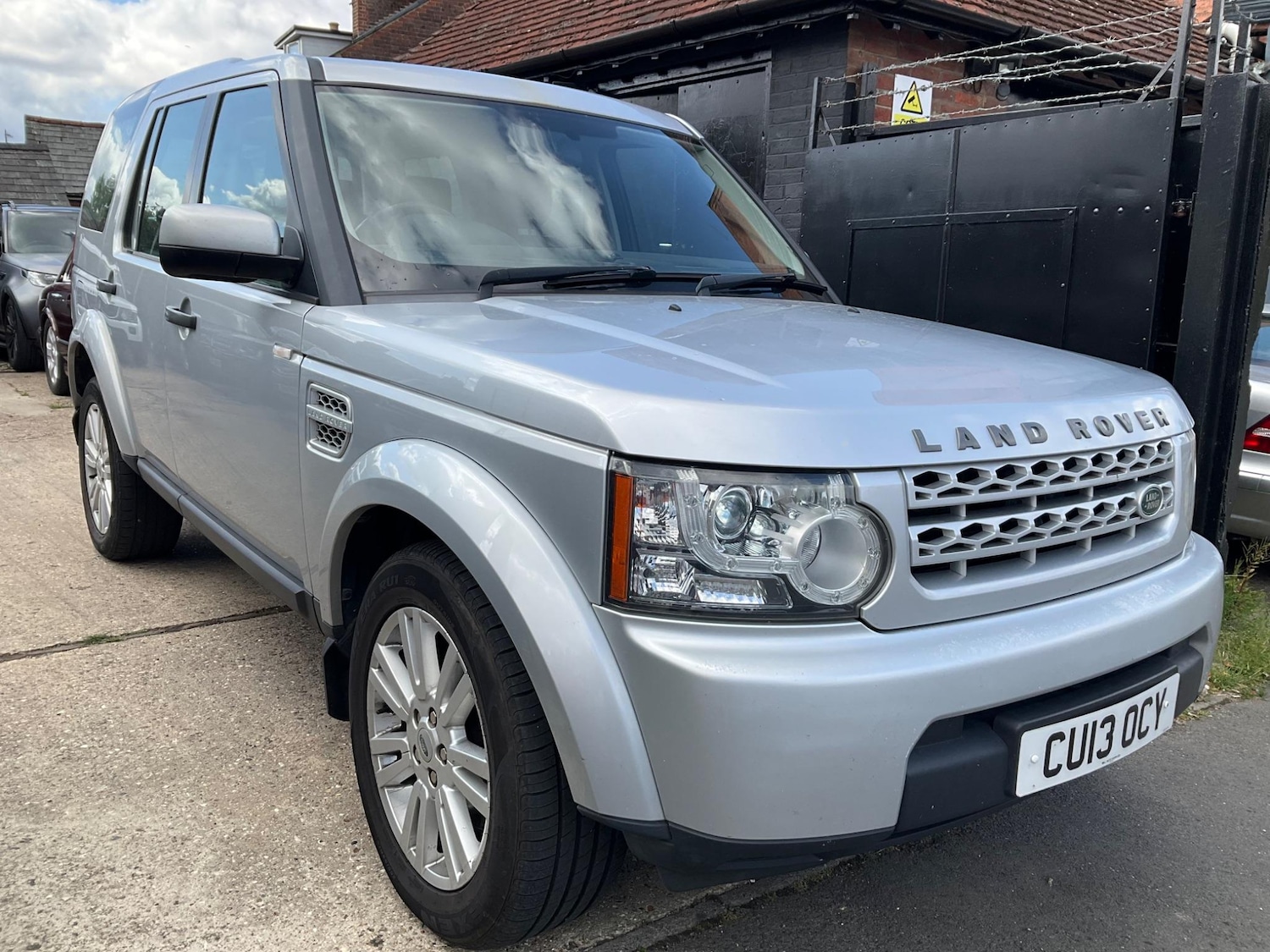 Used Land Rover Discovery 2013 for sale - 76987674: Photo 8