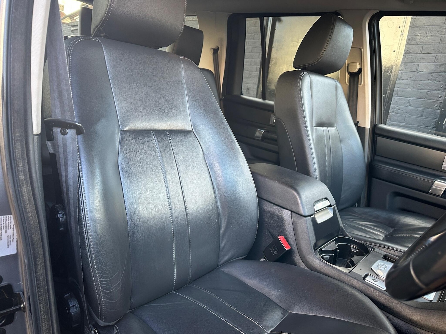 Used Land Rover Discovery 4 2014 for sale - 75781745: Photo 14