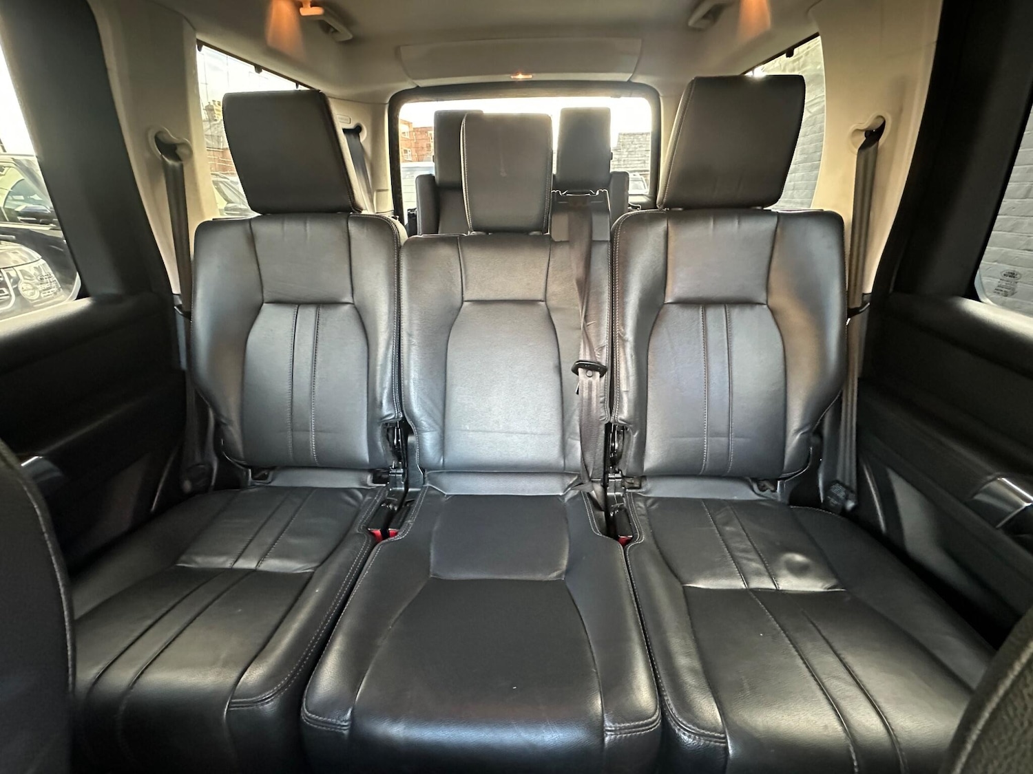 Used Land Rover Discovery 4 2014 for sale - 75781745: Photo 17