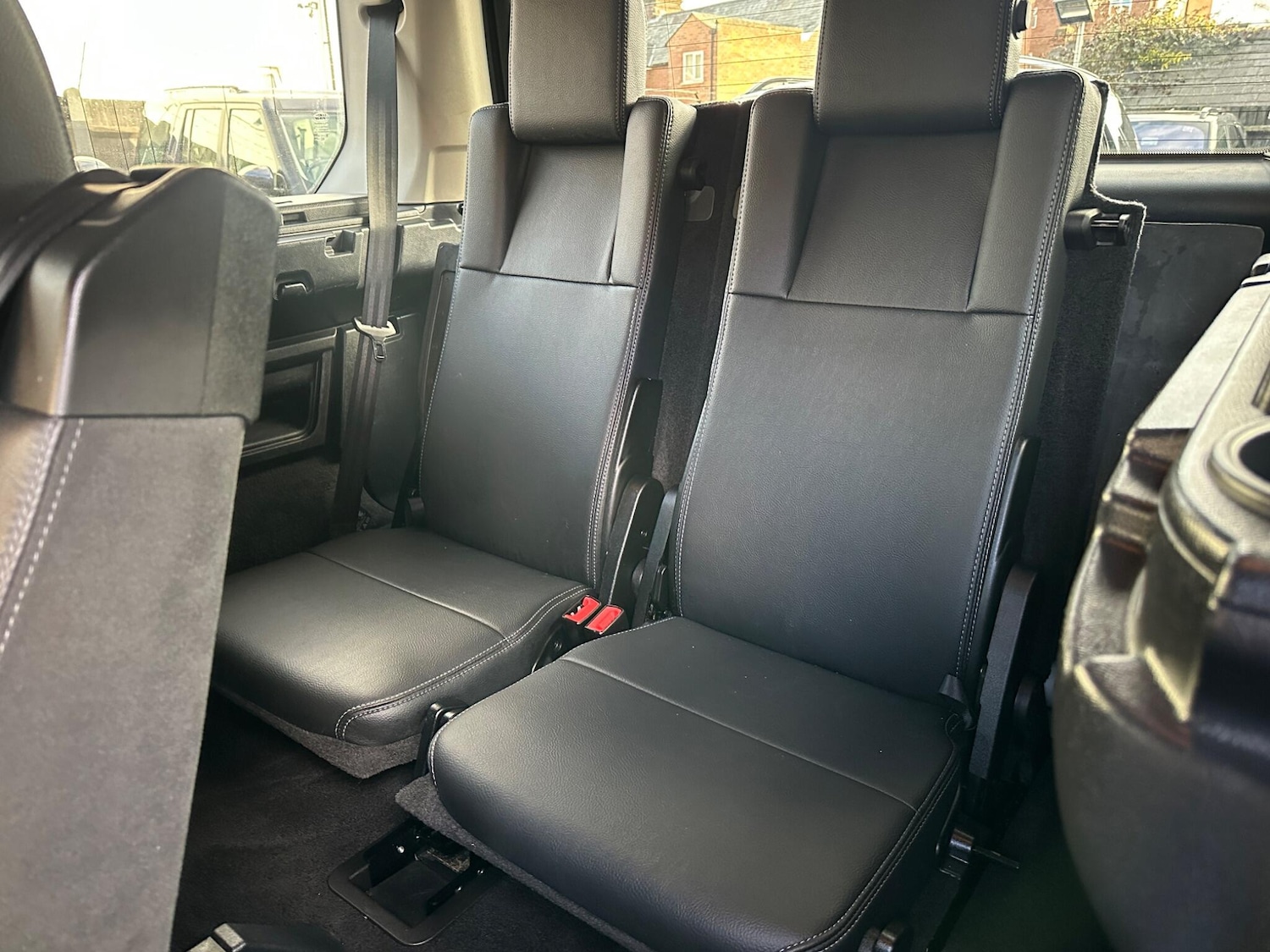 Used Land Rover Discovery 4 2014 for sale - 75781745: Photo 19