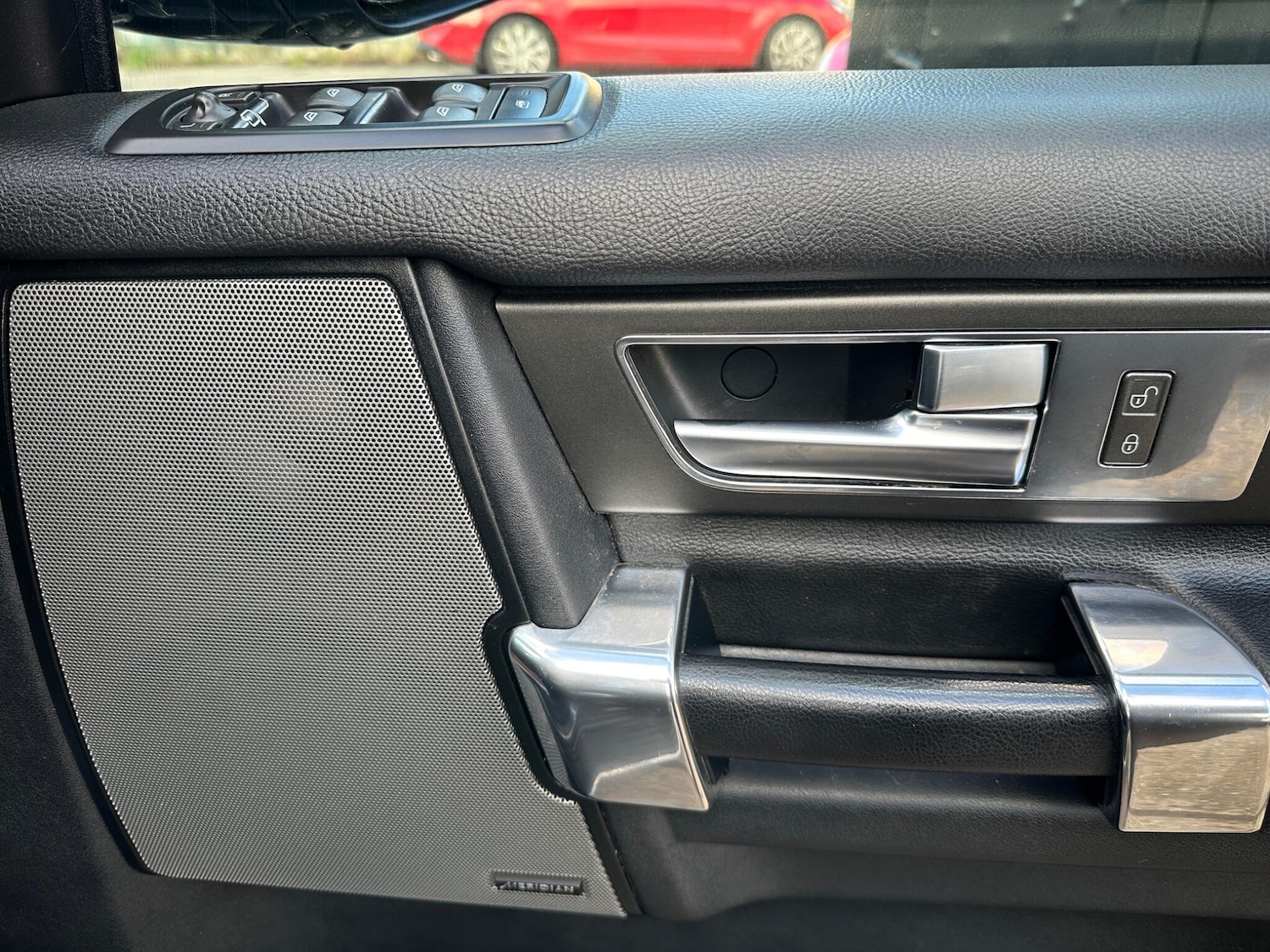 Used Land Rover Discovery 4 2014 for sale - 75781745: Photo 21