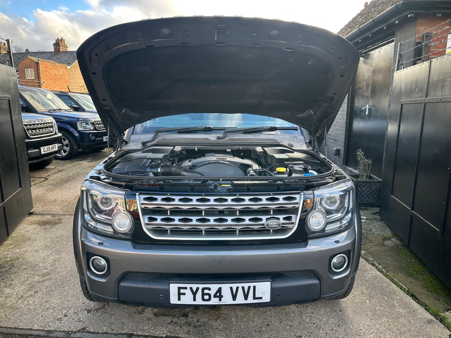 Used Land Rover Discovery 4 2014 for sale - 75781745: Photo 30