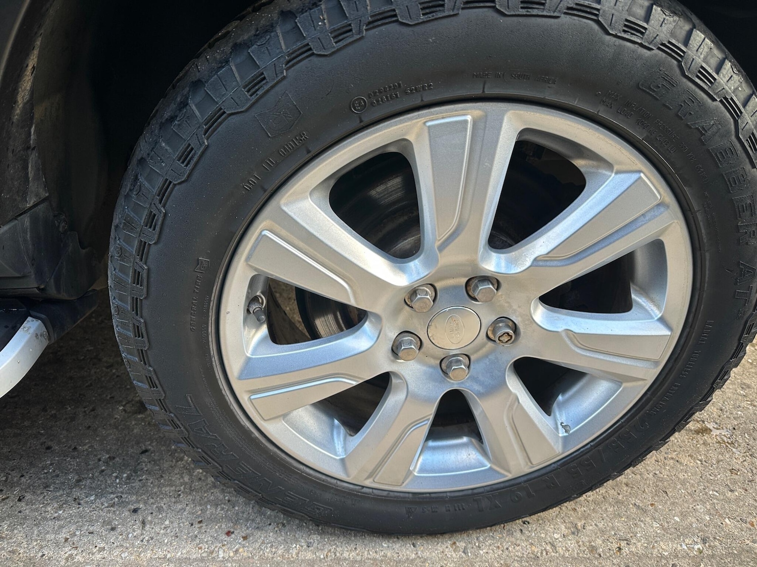 Used Land Rover Discovery 4 2014 for sale - 75781745: Photo 34