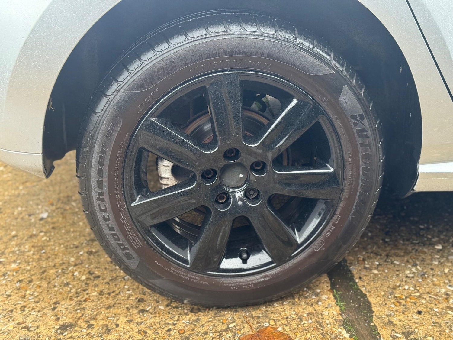 Used Volkswagen Polo 2010 for sale - 76667158: Photo 24