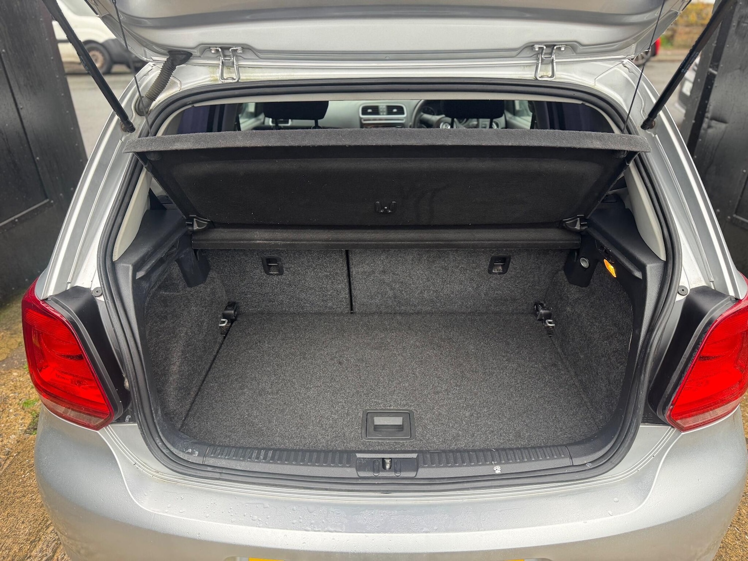 Used Volkswagen Polo 2010 for sale - 76667158: Photo 26