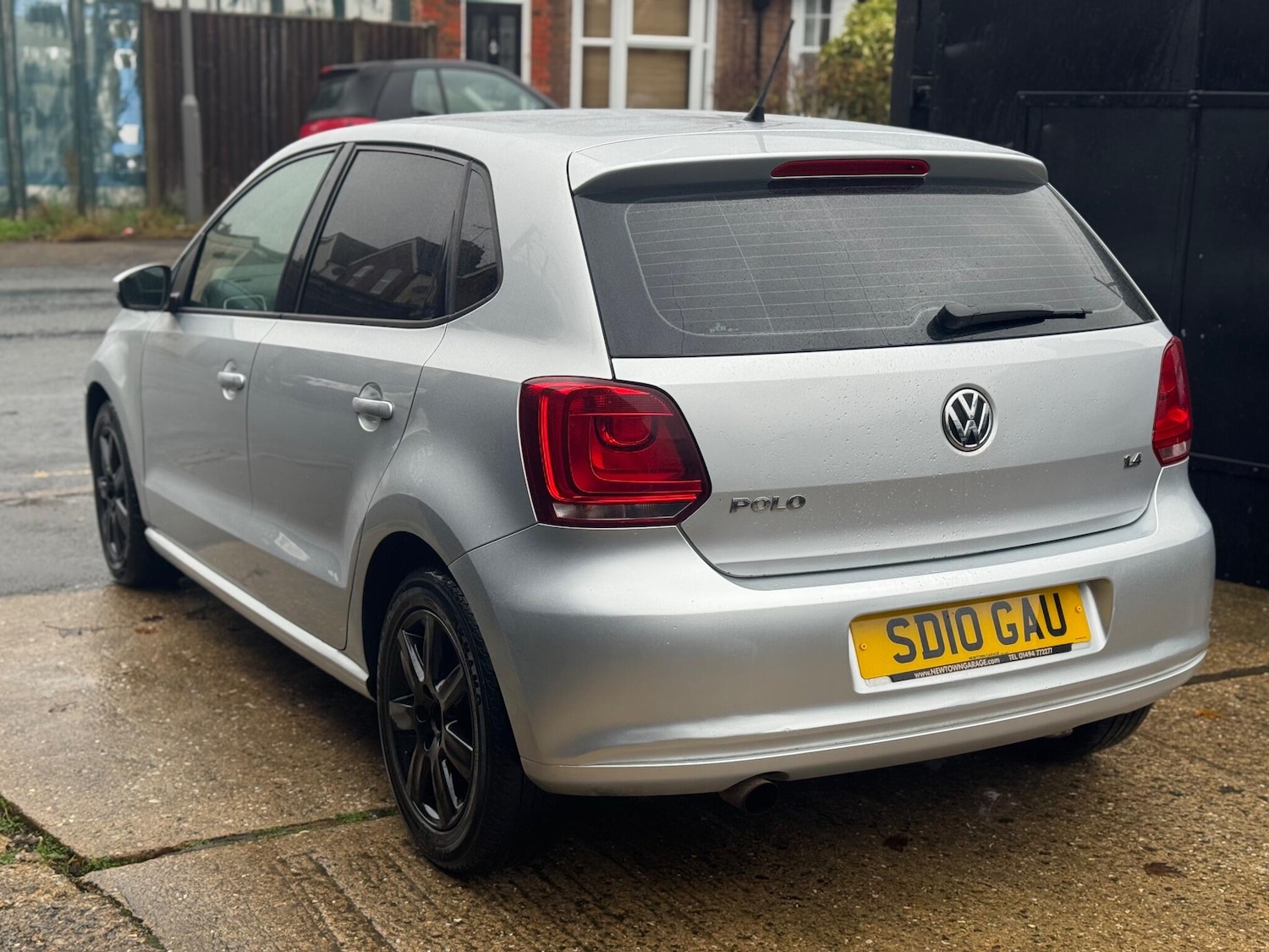 Used Volkswagen Polo 2010 for sale - 76667158: Photo 5