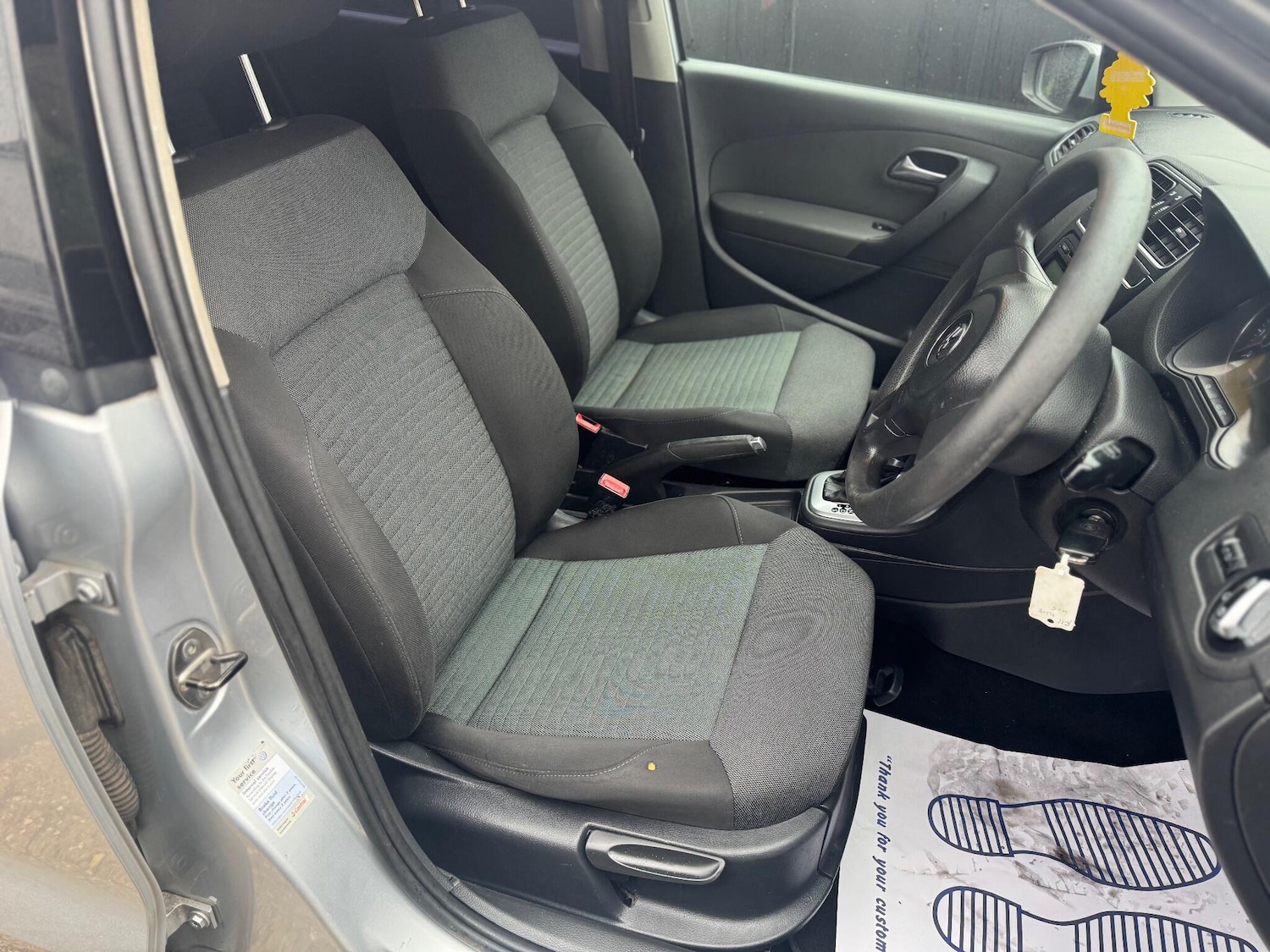 Used Volkswagen Polo 2010 for sale - 76667158: Photo 9