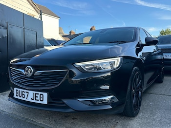 Used Vauxhall Insignia 2017 for sale - 76020758: Photo