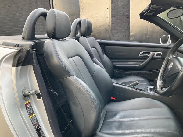Used Mercedes-Benz SLK 2004 for sale - 75634165: Photo 21