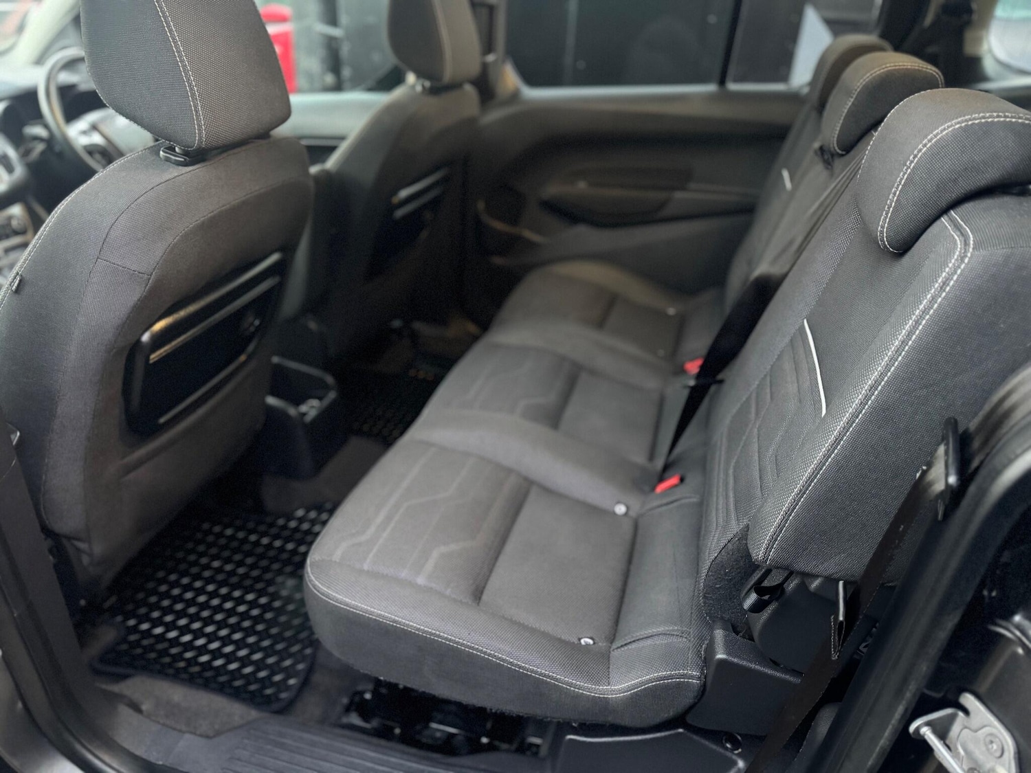 Used Ford Grand Tourneo Connect 2015 for sale - 77057343: Photo 19