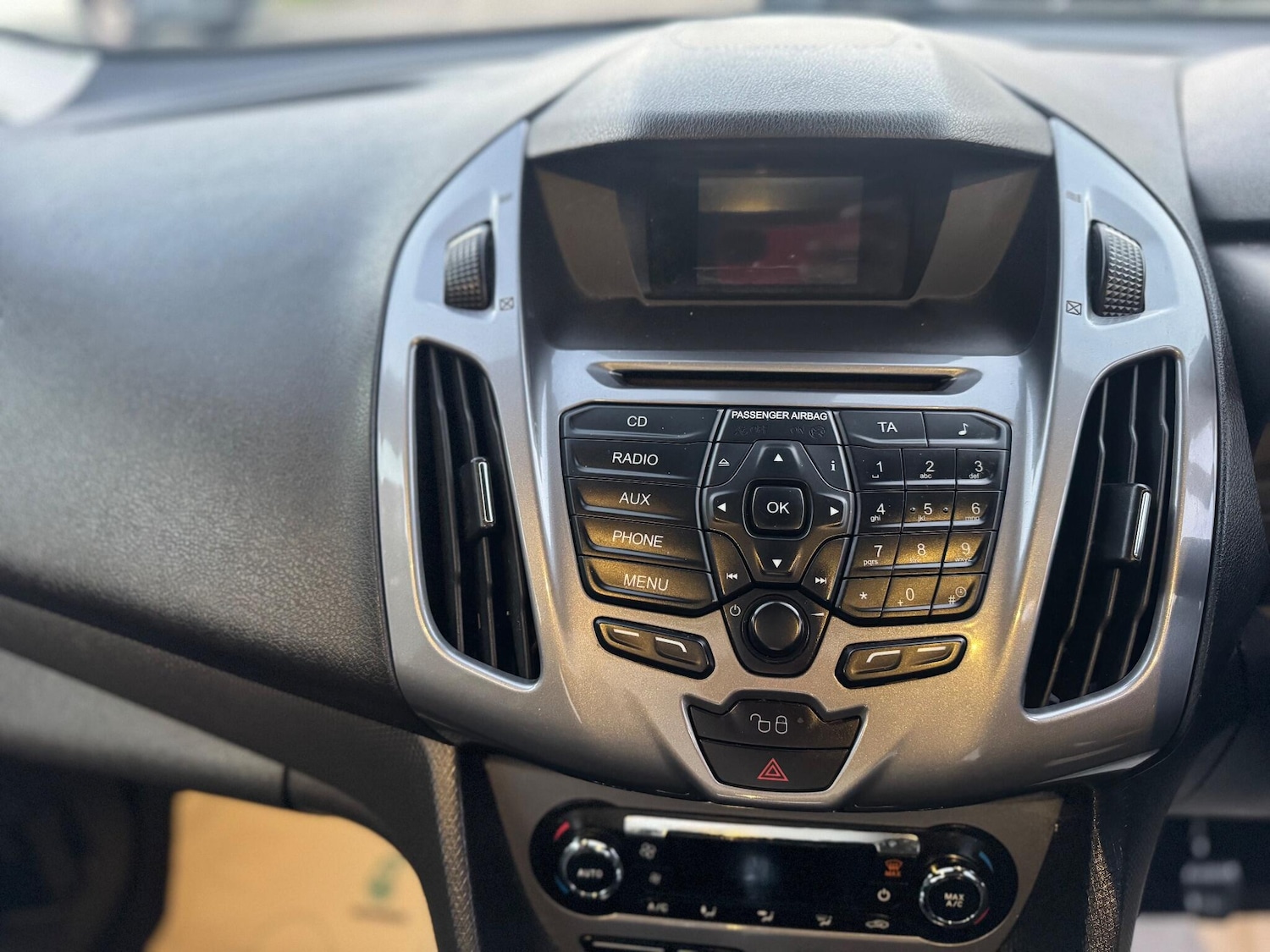 Used Ford Grand Tourneo Connect 2015 for sale - 77057343: Photo 30